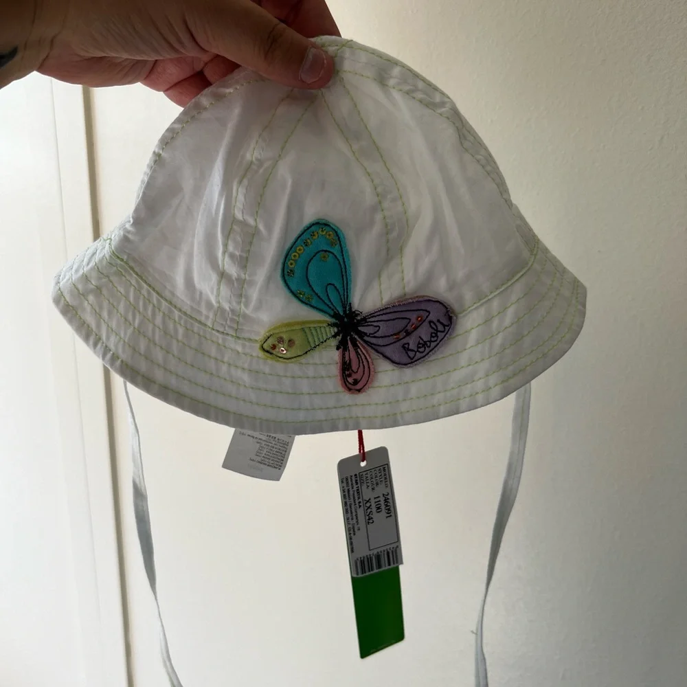Boboli Baby NWT Infant White Bucket‎ Hat Butterfly With Chin Strap Size XXS